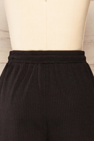 Set Dignes Black Ribbed T-Shirt & Shorts | La petite garçonne   back close-up