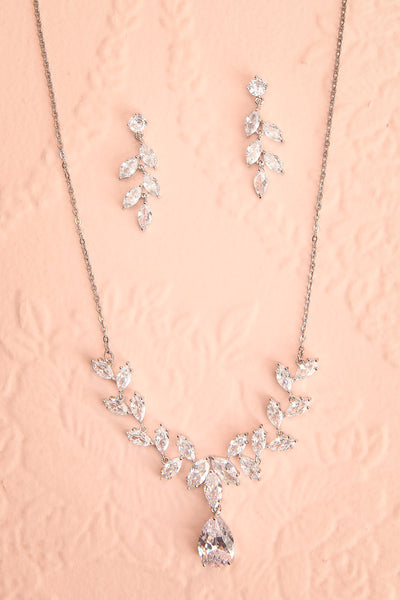 Gradus Crystal Earrings & Necklace Set | Boutique 1861 group