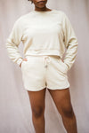 Set Jesen Beige Long Sleeve Top & Shorts | La petite garçonne model
