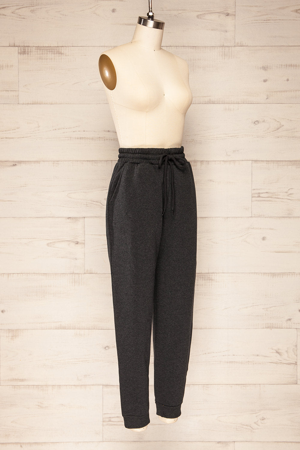 Set Laryk Dark Charcoal Sweater & Joggers | La Petite Garçonne side view 