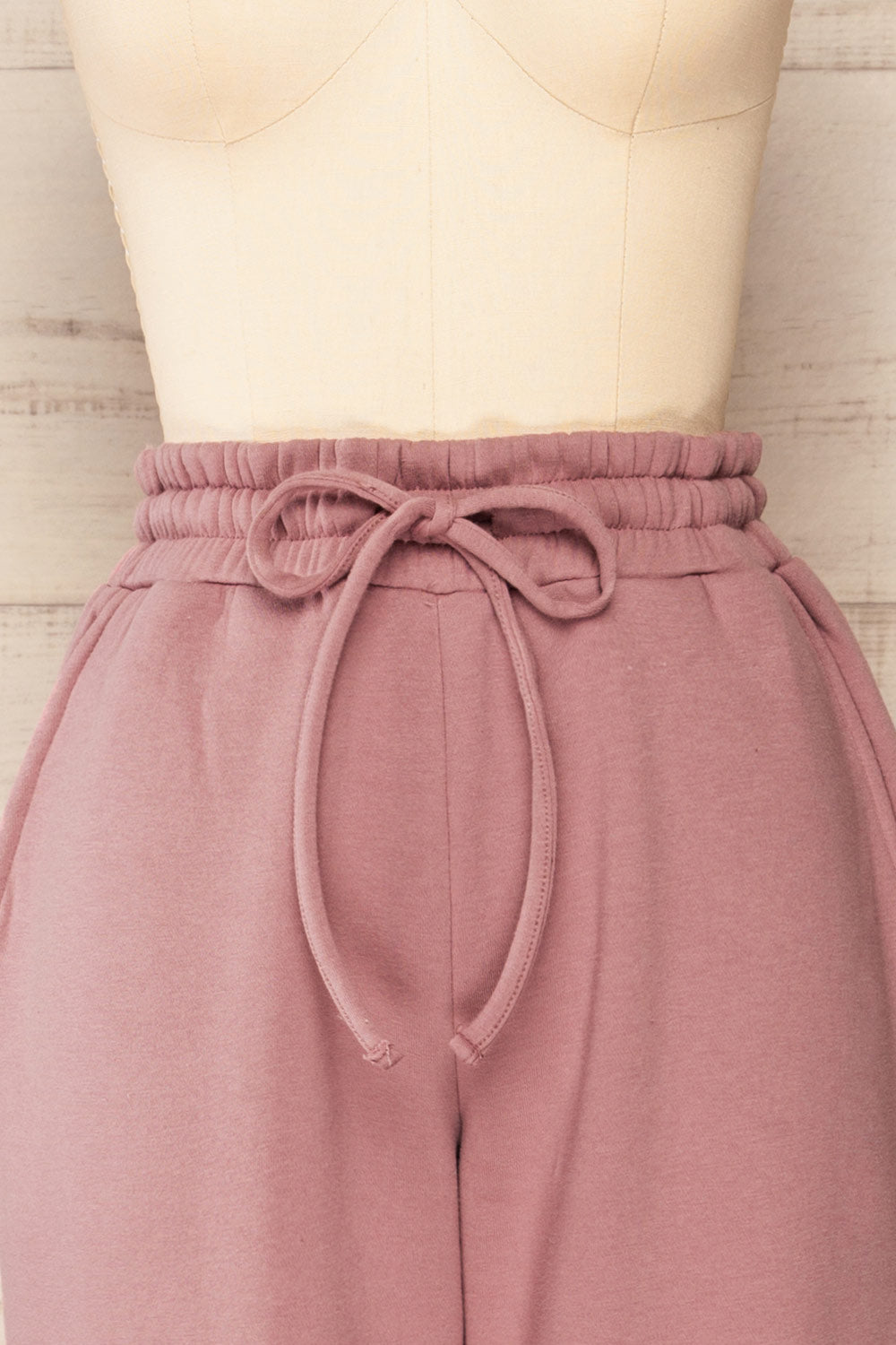 Set Luqa Mauve Sweater & Joggers | La petite garçonne front close-up