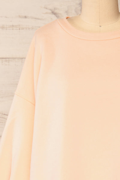 Set Luqa Peach Sweater & Joggers | La petite garçonne top front close-up