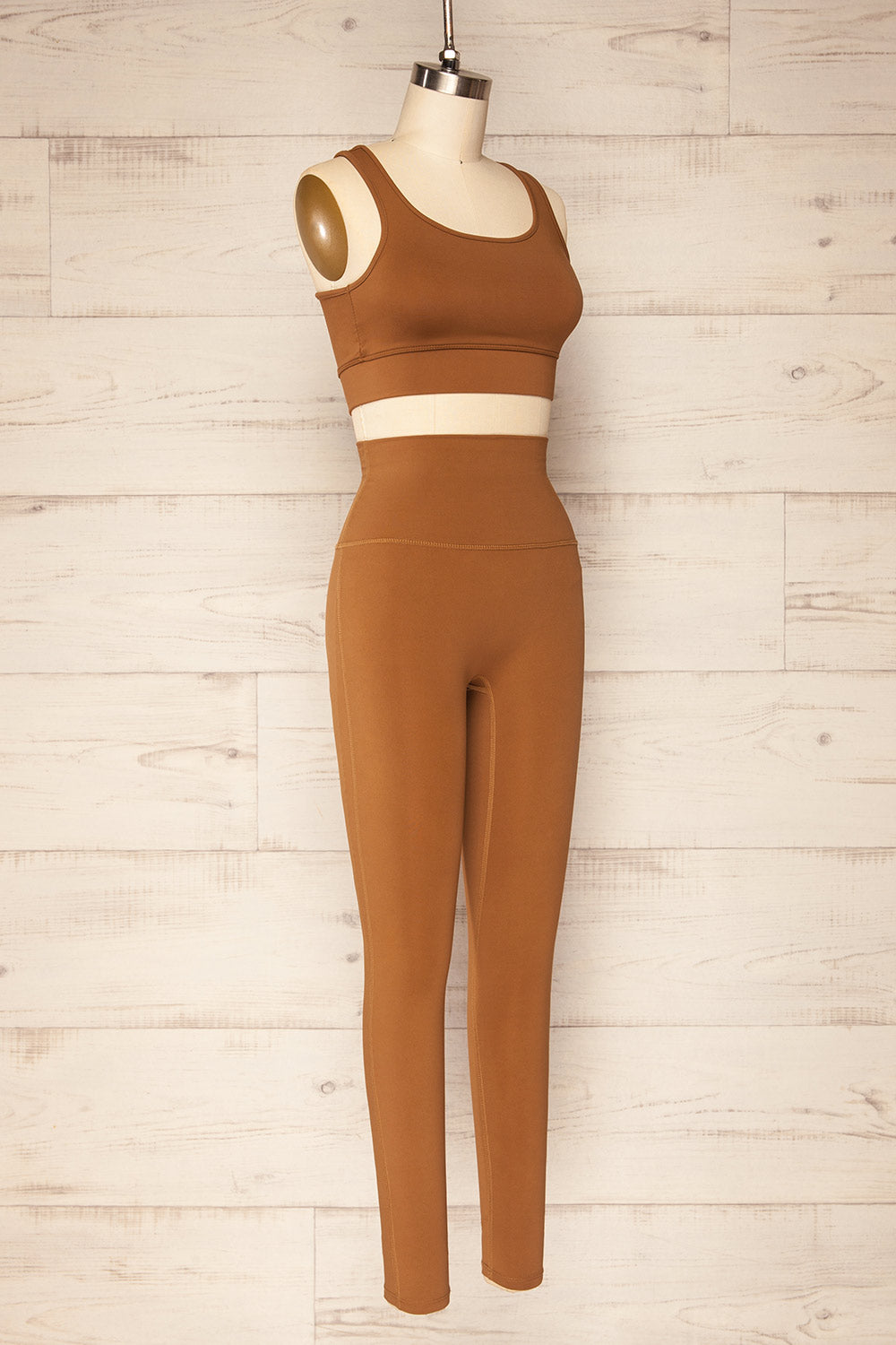 Set Mida Caramel Sports Bra & Leggings Set | La petite garçonne  side view