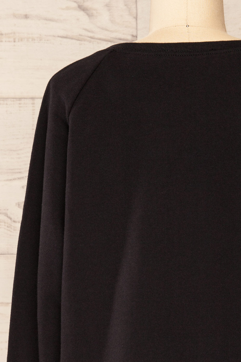Set Rebec Black Cropped Sweater & Shorts | La petite garçonne  top back close-up
