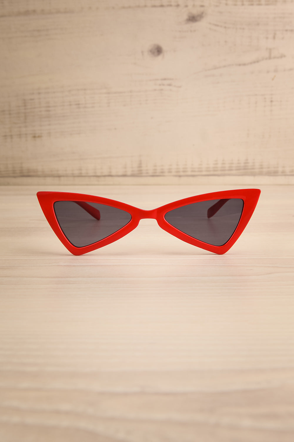 Sevunti Red Cat-Eye Sunglasses | La petite garçonne