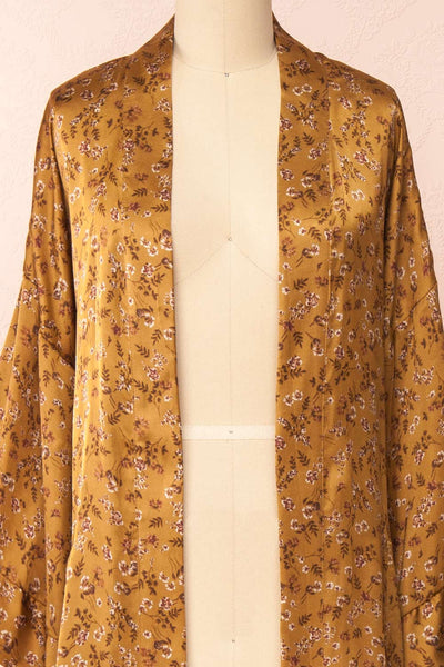 Shawnice Satin Floral Kimono | Boutique 1861 open close-up