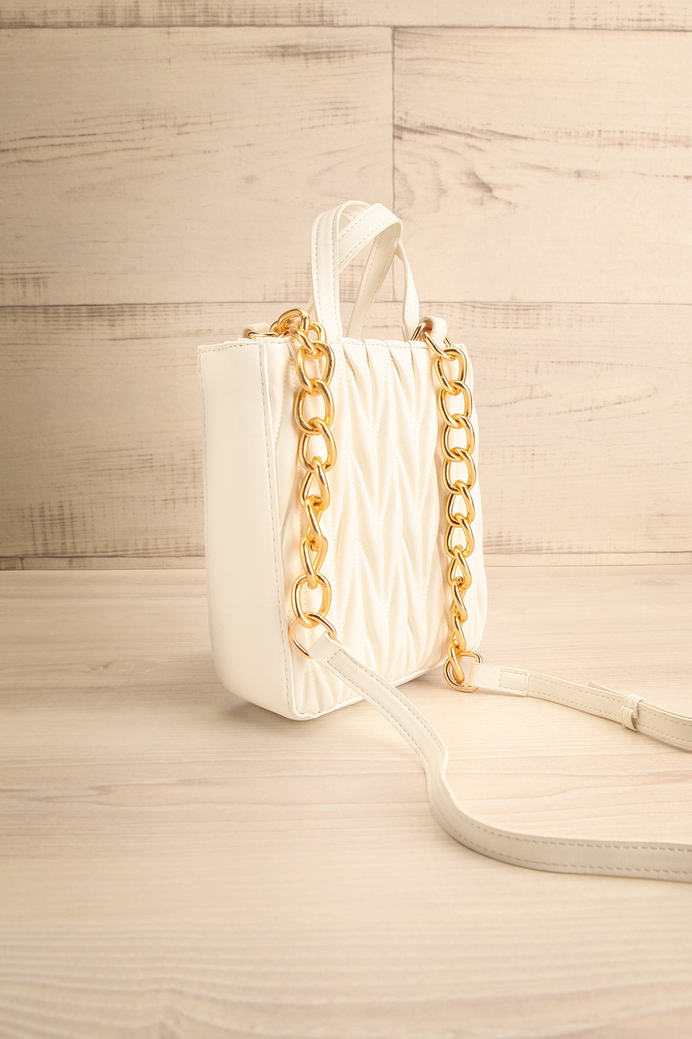 Shifrun White Herringbone Textured Handbag | La petite garçonne side view