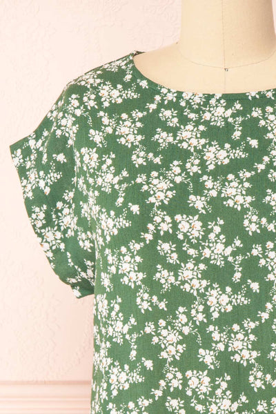 Sisko Green Floral T-Shirt w/ Round Collar | Boutique 1861 front close-up