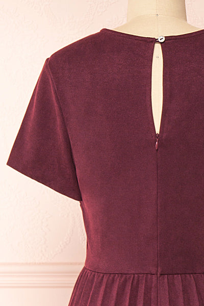 Snofn Plum Short Sleeve Denim Midi Dress | Boutique 1861 back close-up