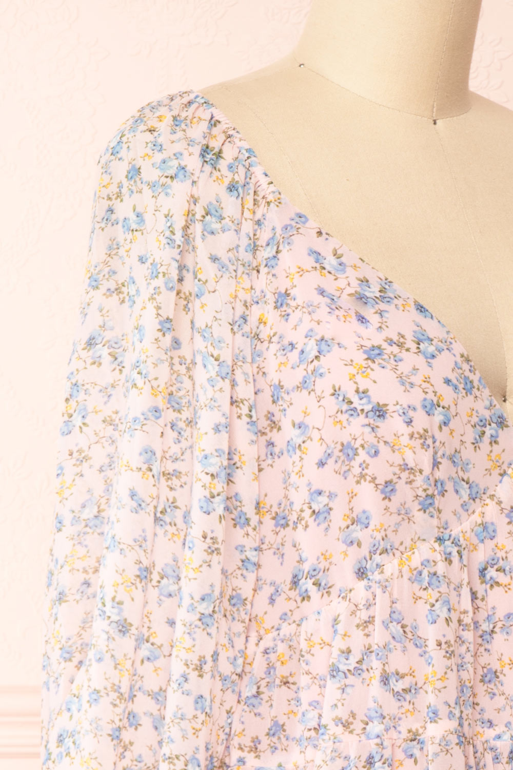 Snofried Pink Long Sleeve V-Neck Floral Dress | Boutique 1861  side close-up