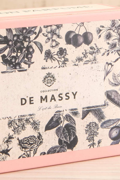 Soap Fig & Peach by De Massy | La petite garçonne box close-up