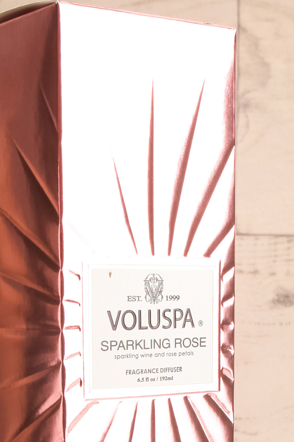 Fragrance Diffuser Sparkling Rose | La petite garçonne box close-up