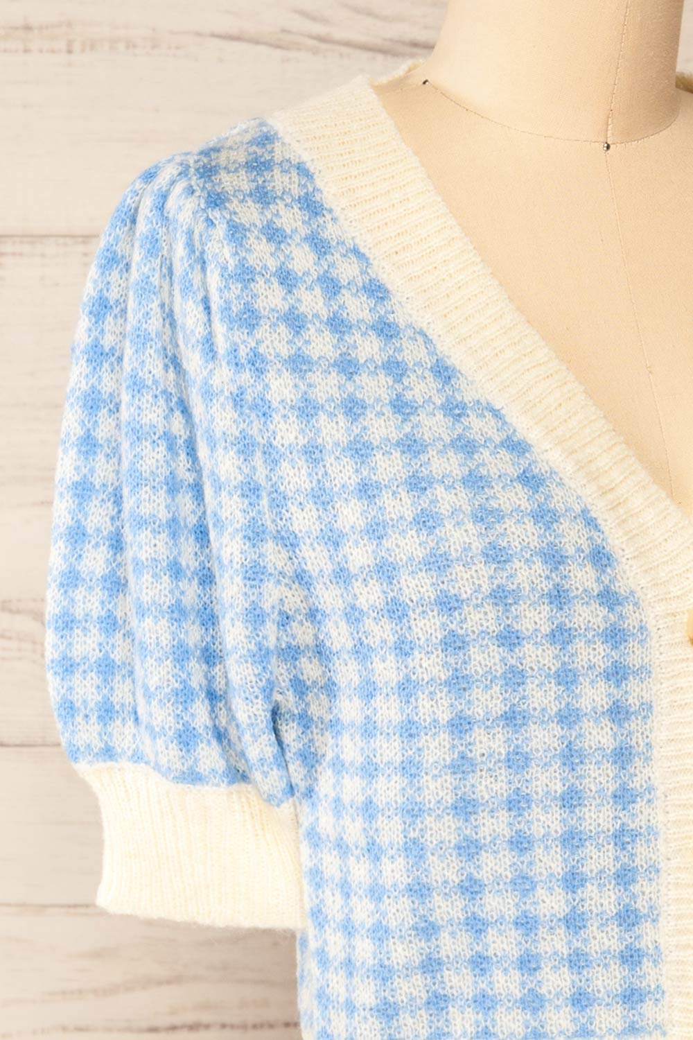 Sveti Blue Cropped Cardigan w/ Puff Sleeves | La petite garçonne side close-up