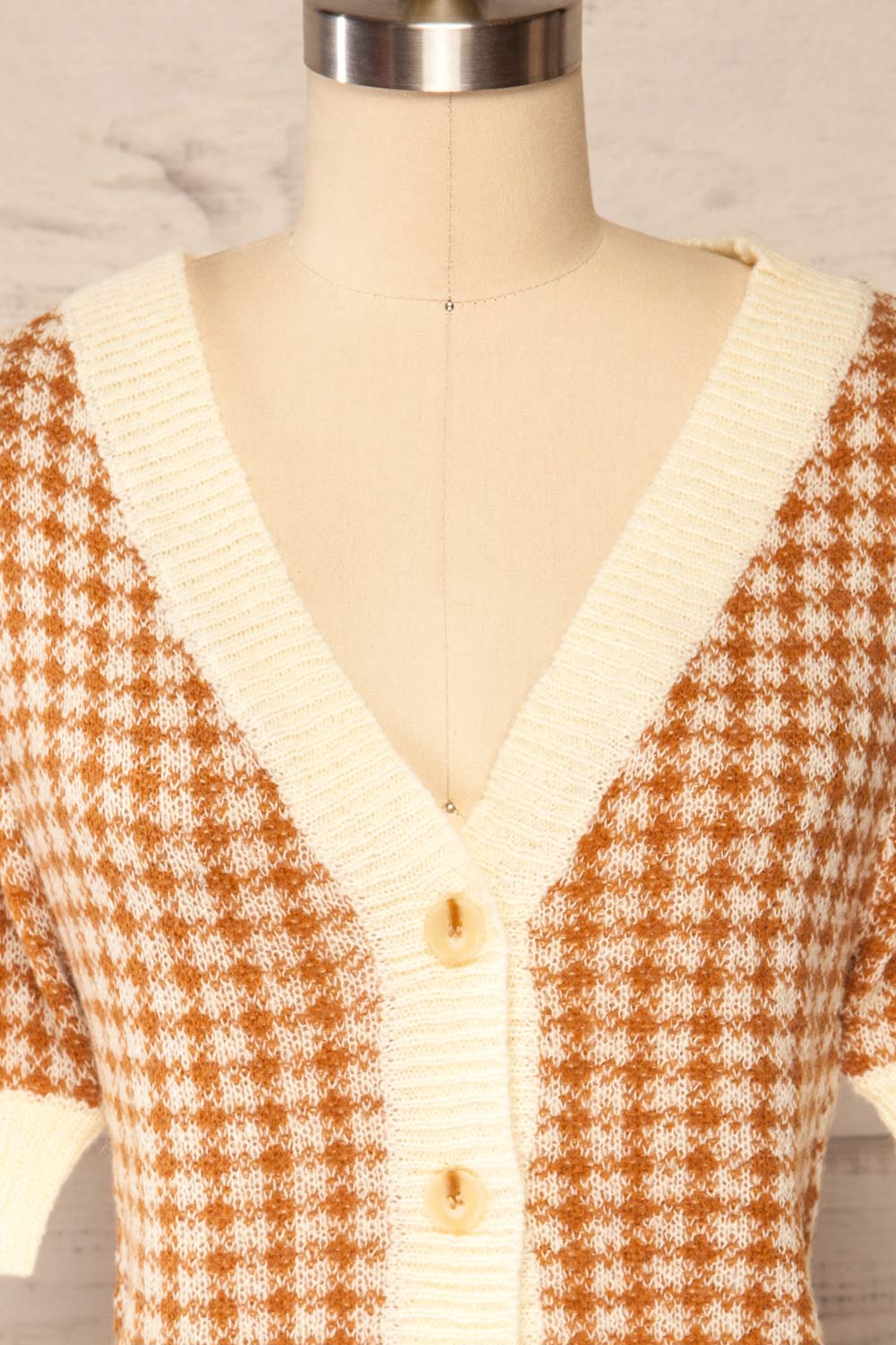 Sveti Camel Cropped Cardigan w/ Puff Sleeves | La petite garçonne front close up