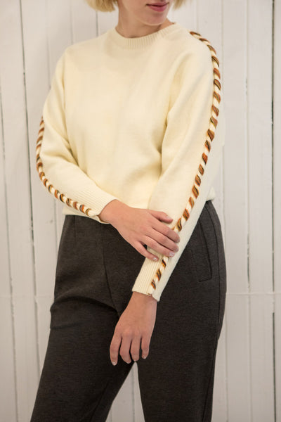 Swansea Beige Long Sleeve Knit Sweater | La petite garçonne  model