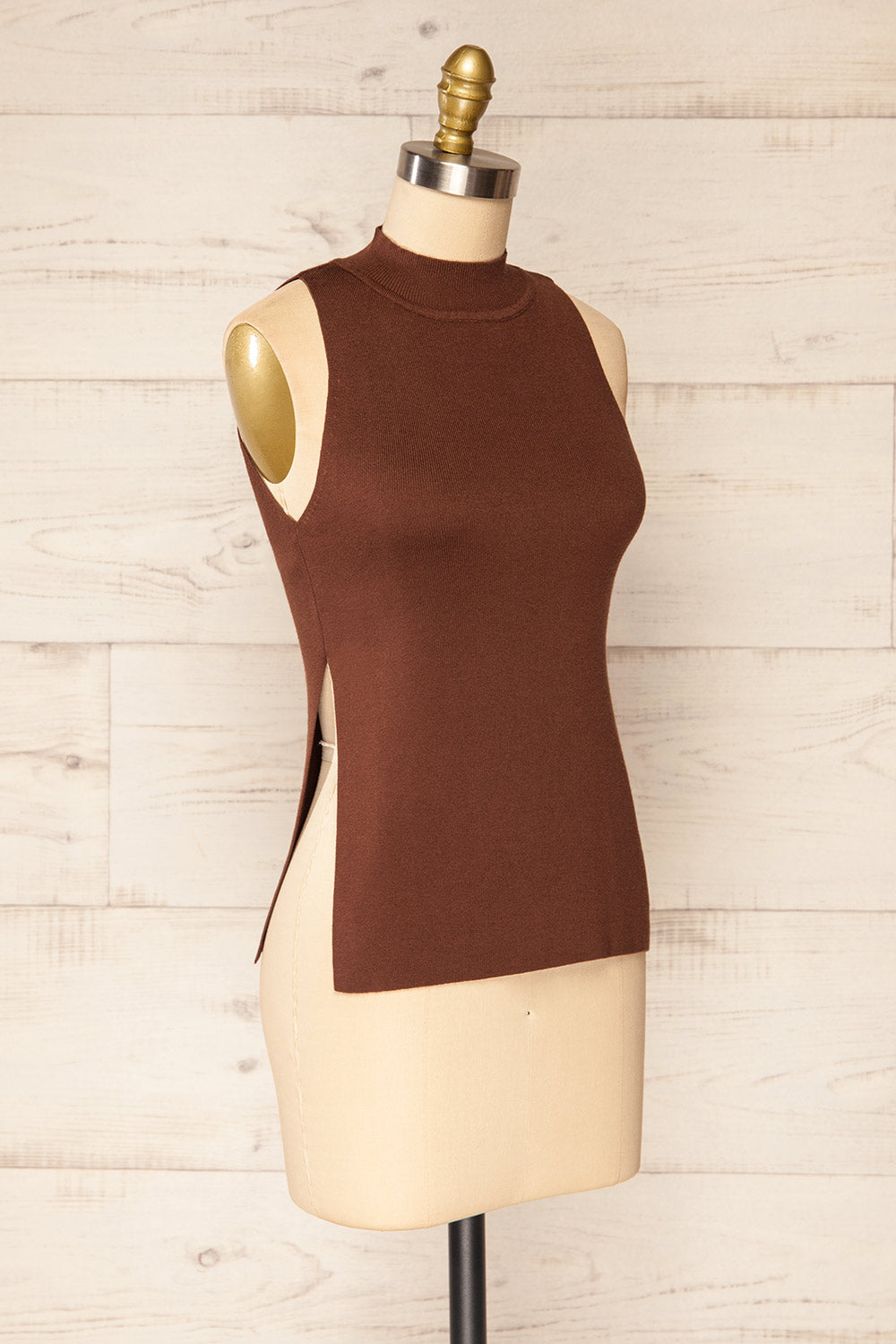 Tamsalu Brown Mock Neck Tank Top | La petite garçonne side view