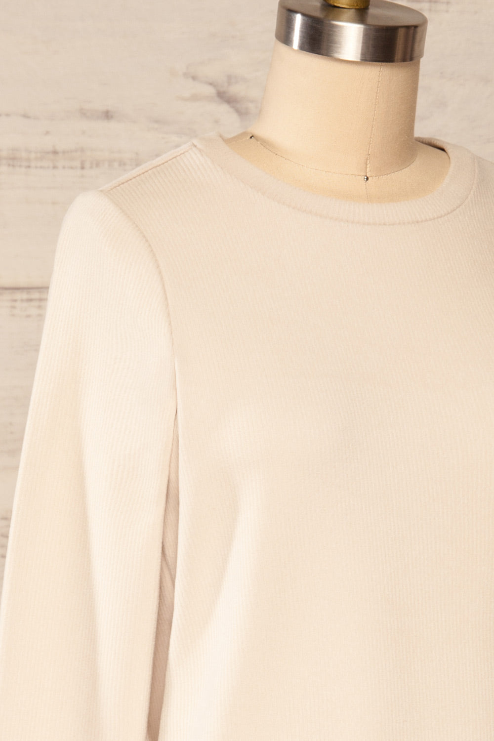 Tilburg Beige Short Ribbed Dress w/ Long Sleeves | La petite garçonne side close up