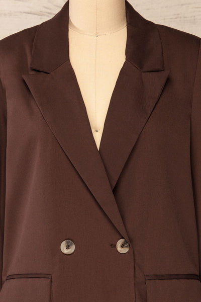 Toledo Brown | Oversized Blazer w/ Pockets front close-up