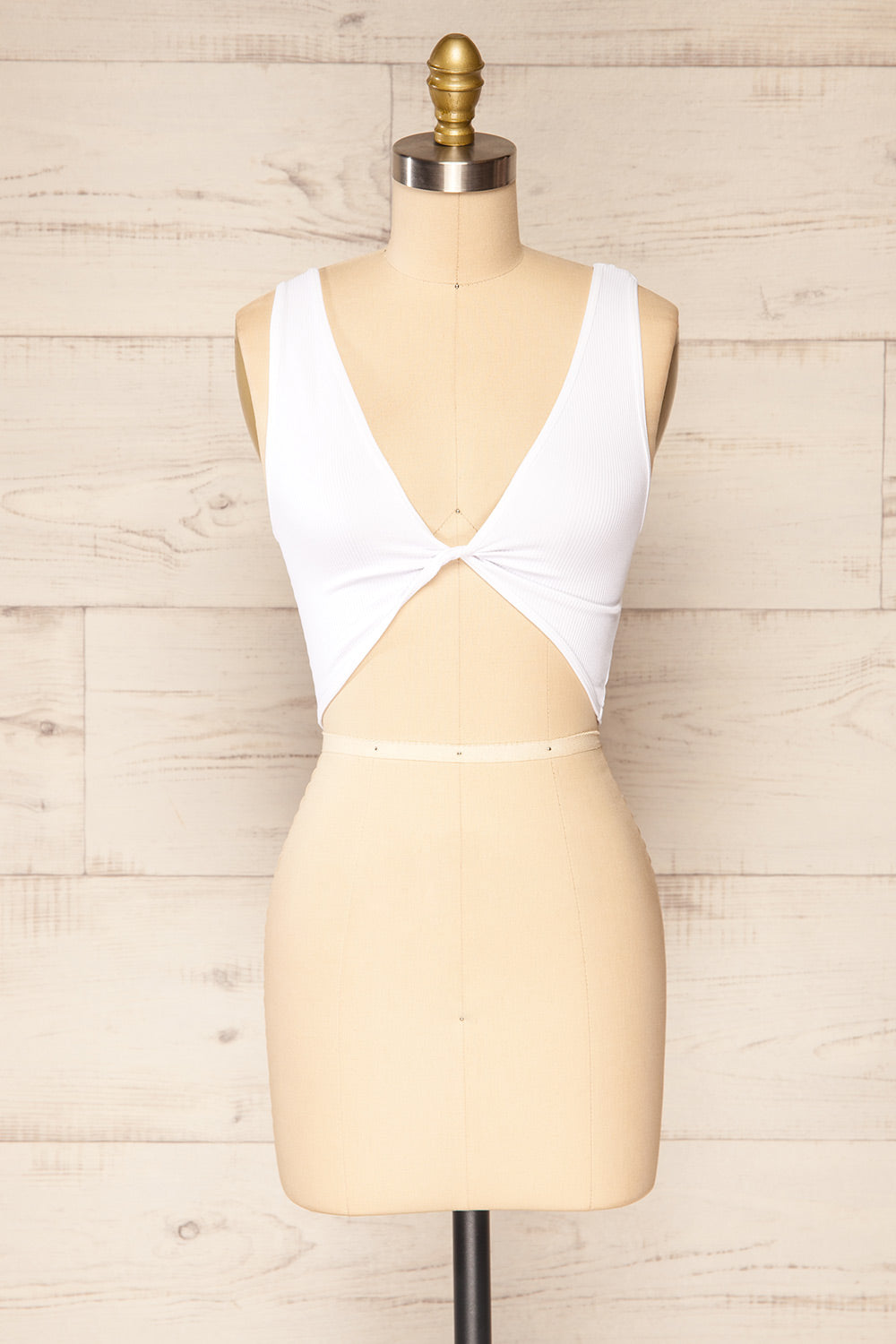 Twisty White Cropped Twisted Tank Top | La petite garçonne front twist view 