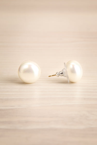 Udor Oversized Pearl Stud Earrings | La Petite Garçonne