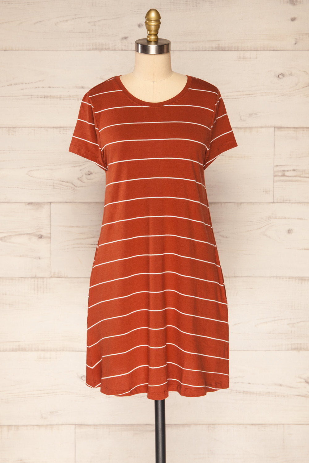 Urlau Stripes Rust Organic Cotton T-Shirt Dress | La petite garçonne front view