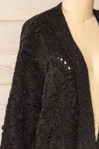 Urtolft Charcoal Chunky Knit Open-Front Cardigan | La petite garçonne  side close-up