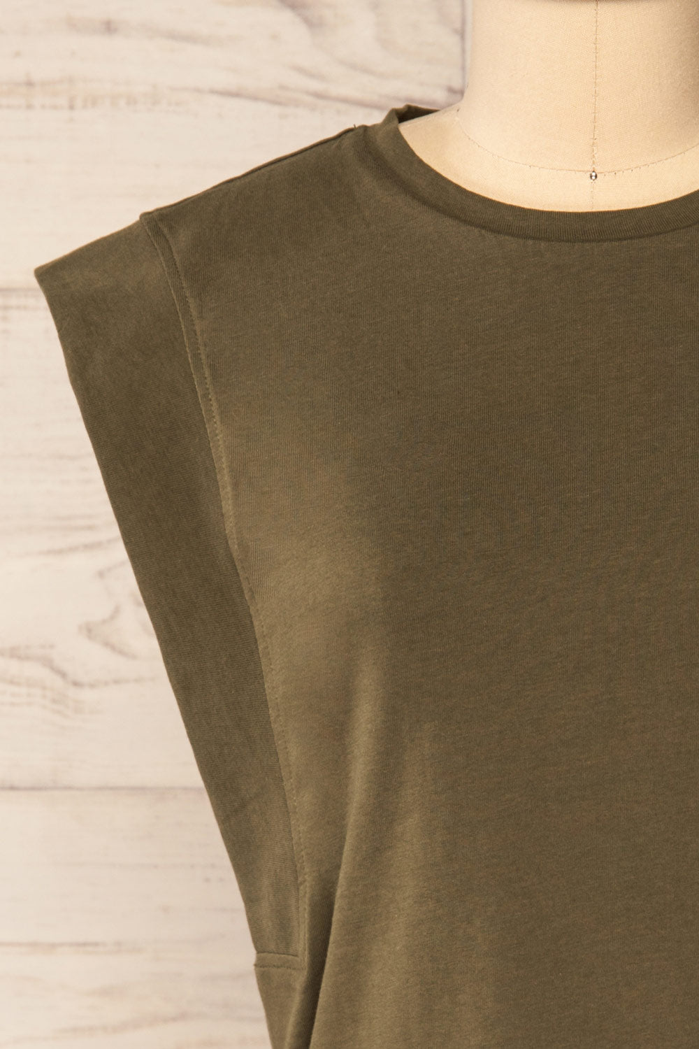 Vakan Green Round Collar Sleeveless Top | La petite garçonne front close-up