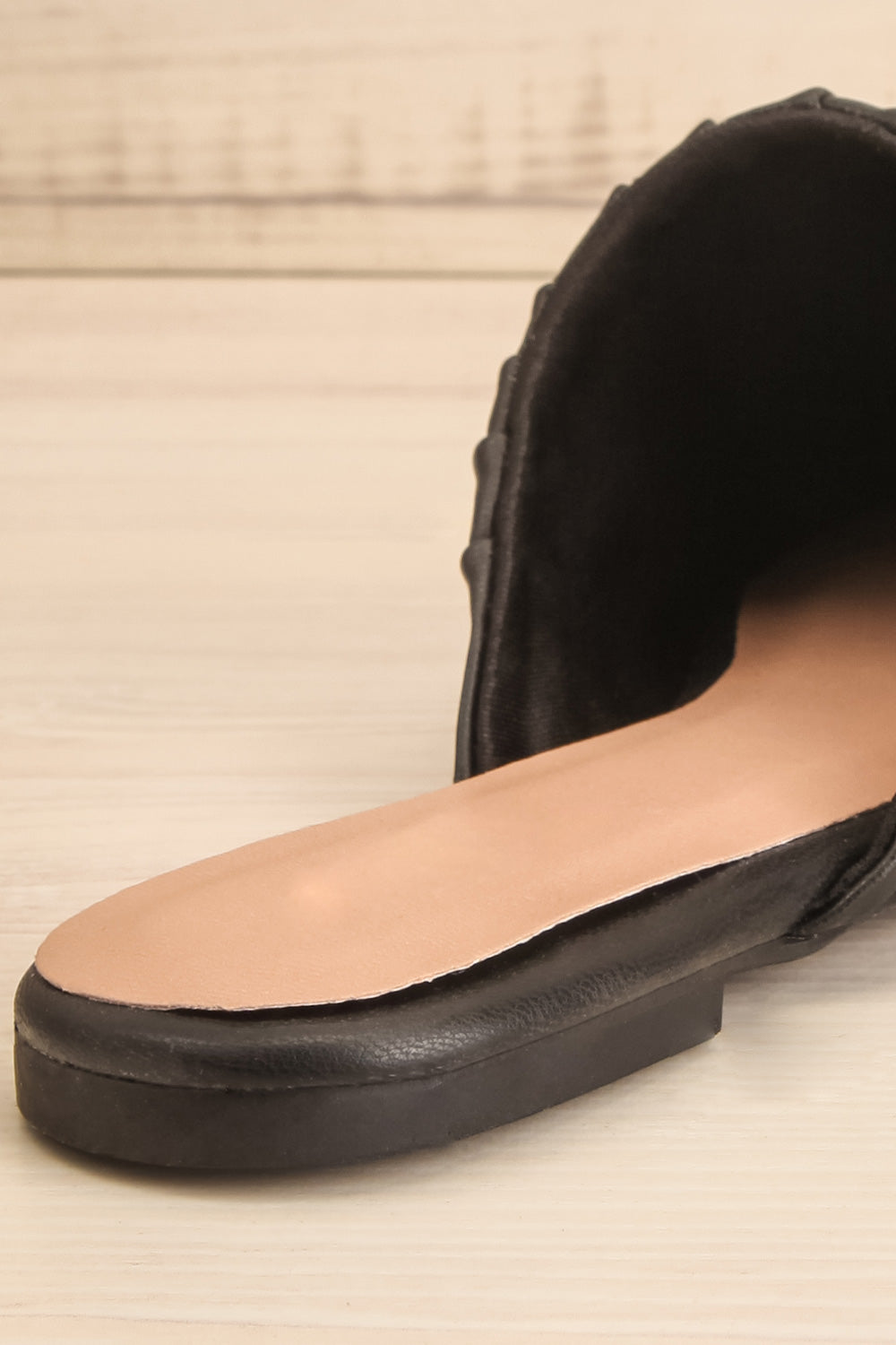 Vancouver Black Faux-Leather Pointed Toe Mules | La petite garçonne back close-up