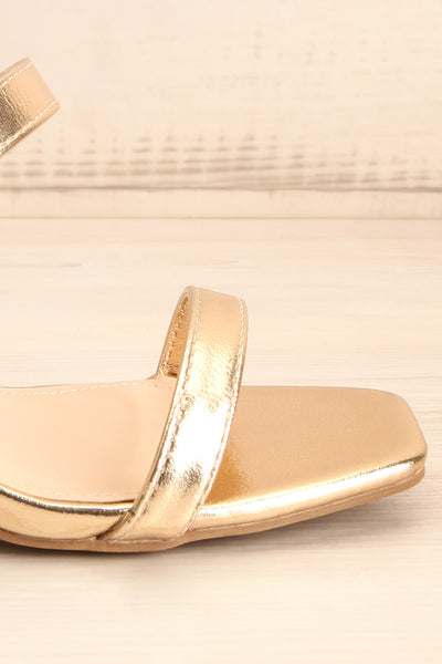 Varese Gold Slip-On Block Heel Sandals | La petite garçonne side front close-up