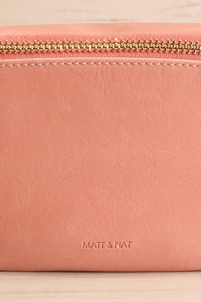 Viely Pink Vegan Leather Fanny Pack | La petite garçonne logo close-up
