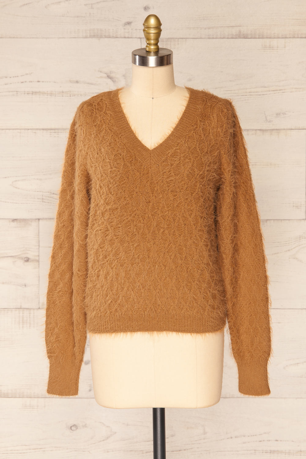 Vinitsa Caramel Fuzzy V-Neck Sweater | La petite garçonne front view