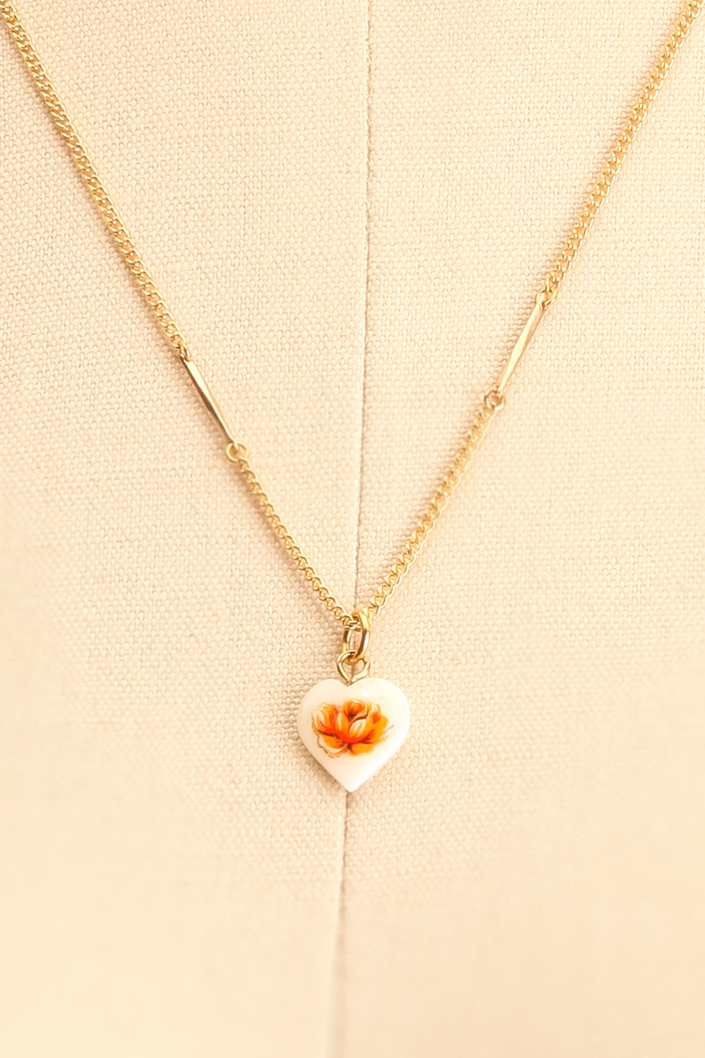 Virna Lisi Dainty Golden Heart Floral Pendant Necklace | Boutique 1861 4