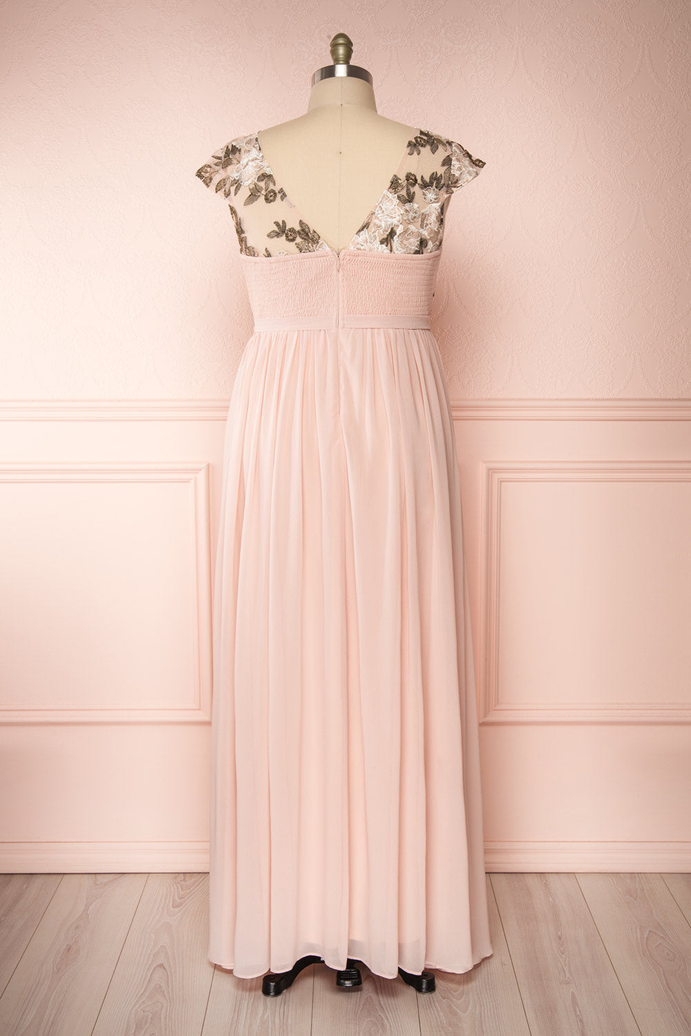 Viviette Blush Plus Size Gown | Robe Longue | Boutique 1861 back view 