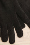 Volans Black Finger Gloves | La petite garçonne close-up