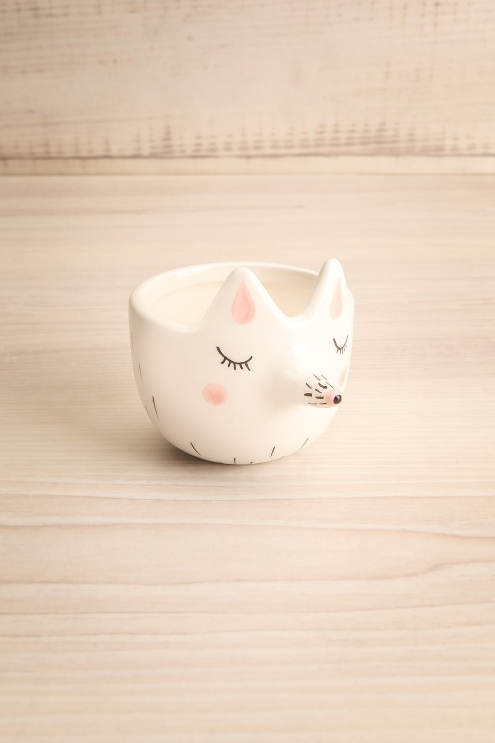 Volpes White Ceramic Hedgehog Bowl | La Petite Garçonne Chpt. 2 1