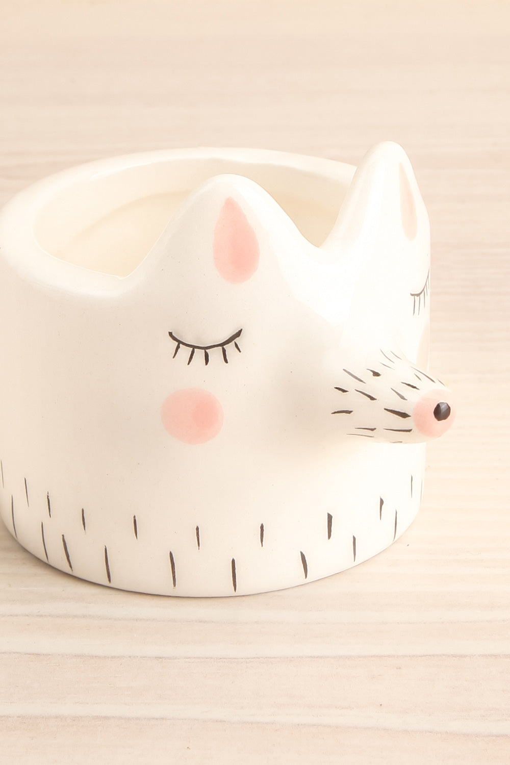 Volpes Mini White Ceramic Hedgehog Bowl | La Petite Garçonne Chpt. 2 4