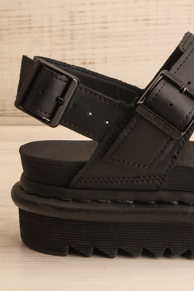 Voss Women's Leather Strap Sandals | La petite garçonne side close-up
