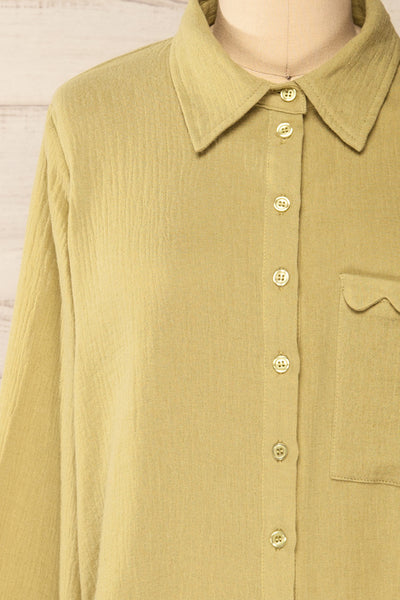 Vukovar Green Oversized Button-Up Shirt w/ Pocket | La petite garçonne front close-up