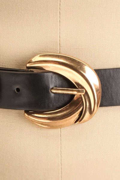 Waipio Beige Faux-Leather Belt | La petite garçonne close-up