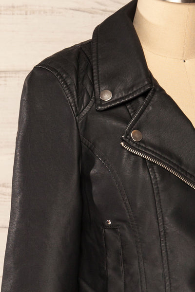 Willemstad Cropped Faux Leather Jacket | La petite garçonne side close-up