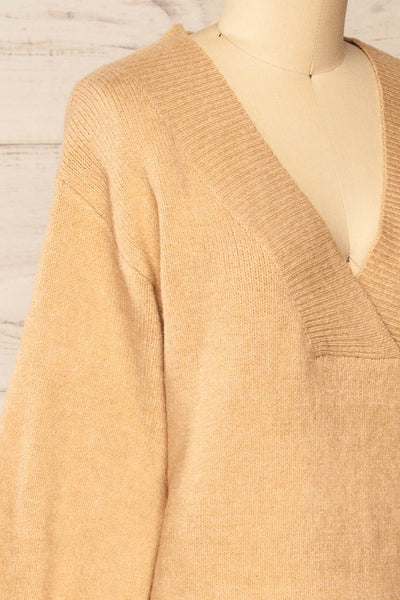 Wouna Short V-Neck Sweater Dress | La petite garçonne side close-up