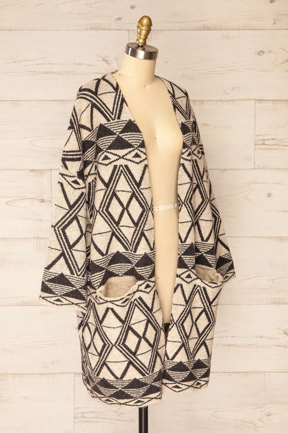 Xillet Ivory Geometric Pattern Open Cardigan | La petite garçonne side view