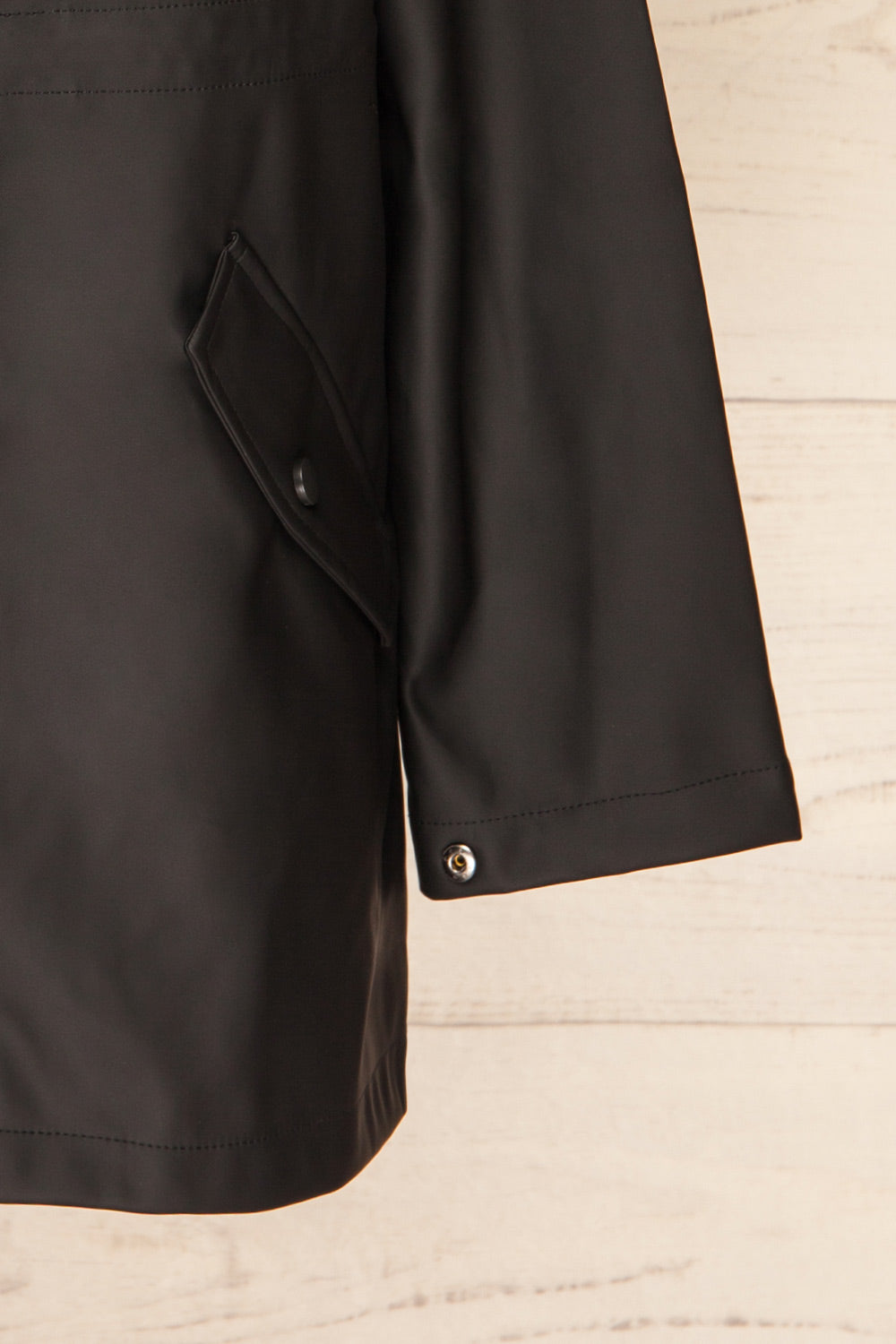 Xito Black Raincoat w/ Waist Drawstring | La petite garçonne sleeve