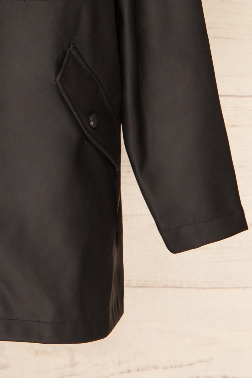 Xito Black Raincoat w/ Waist Drawstring | La petite garçonne sleeve close-up