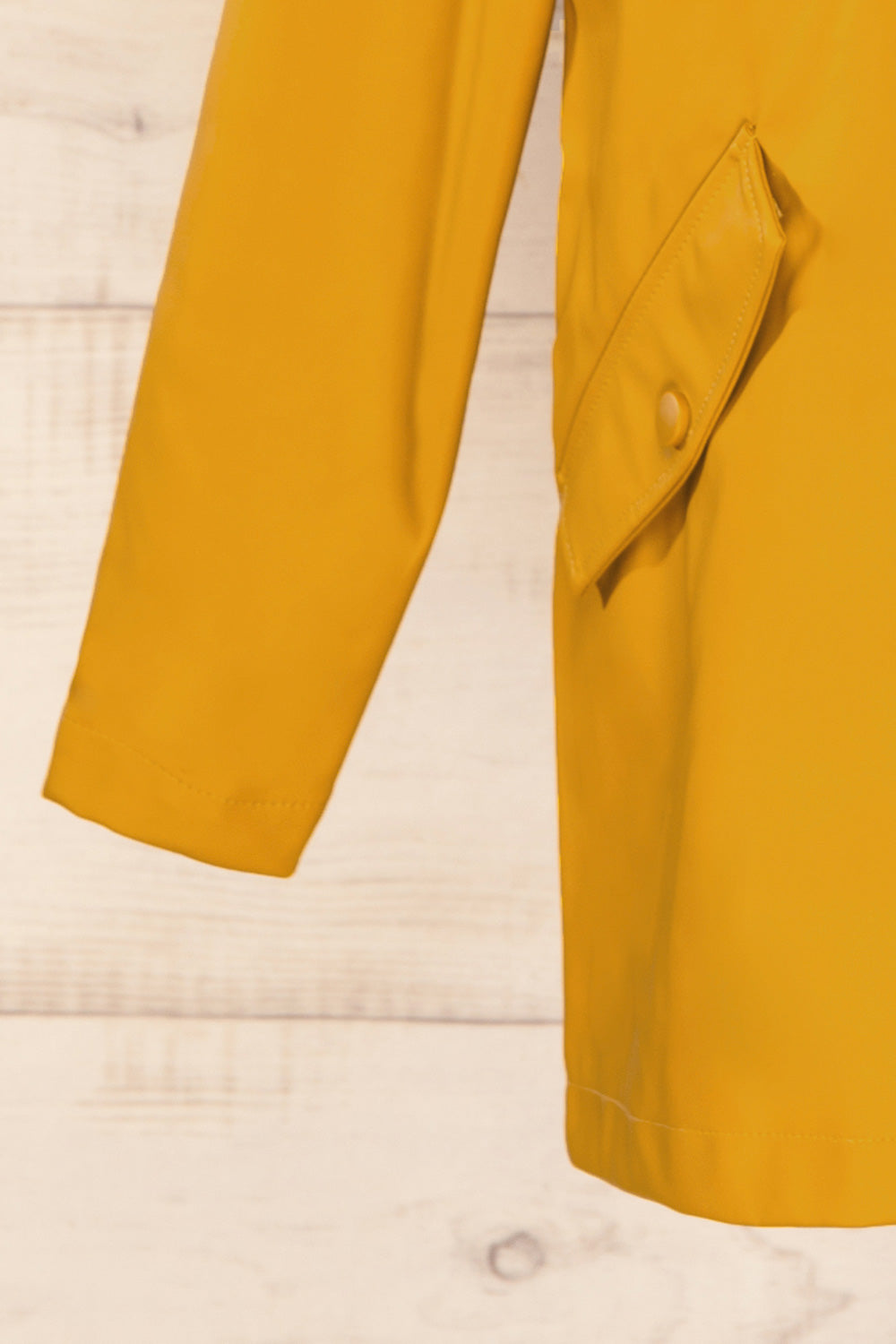 Xito Mustard Raincoat w/ Waist Drawstring | La petite garçonne sleeve