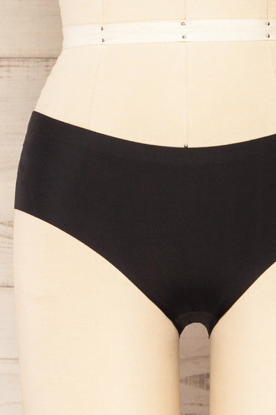 Yanik 3-Pack Seamless Mid-Rise Underwear | La petite garçonne black front close-up