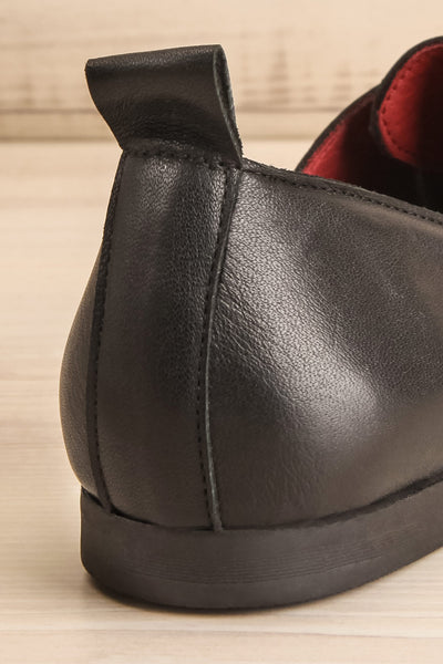 Yaqeta Black Flat Pointed Toe Shoes w/ Laces | La petite garçonne back close-up