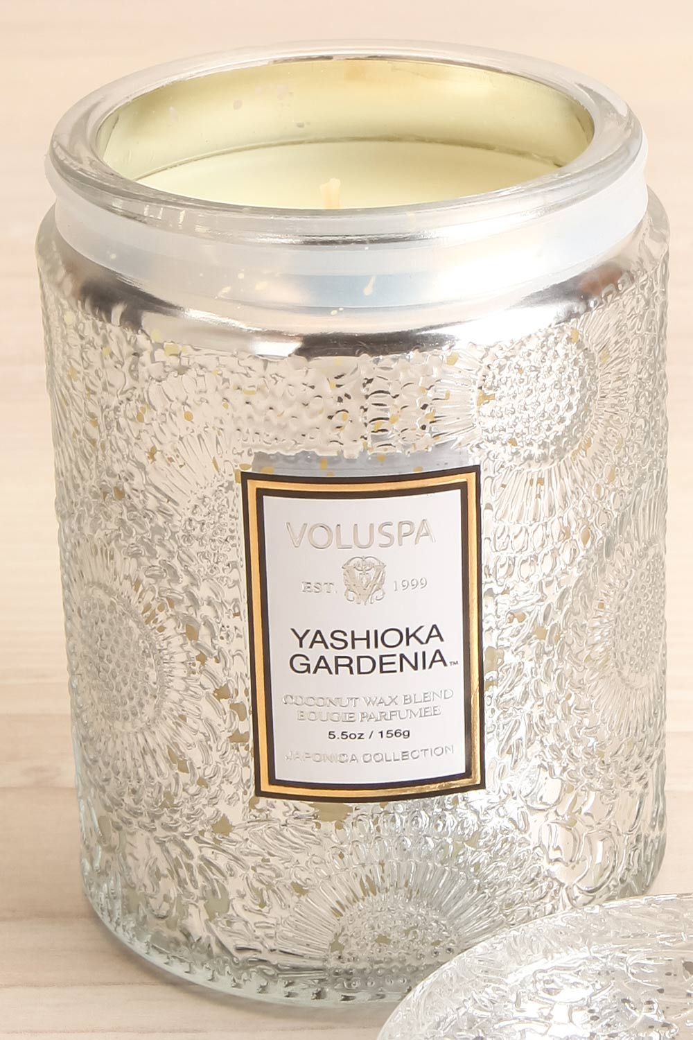 Medium Jar Candle Yashioka Gardenia | La petite garçonne open close-up