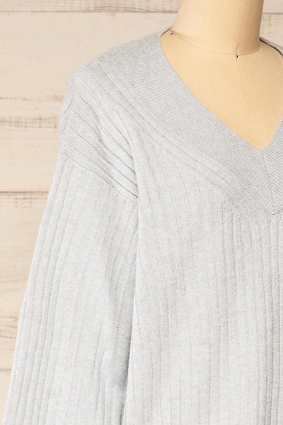 Yolande Blue V-Neck Ribbed Sweater | La petite garçonne  side close-up