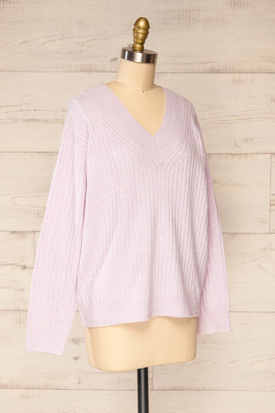 Yolande Lavender V-Neck Ribbed Sweater | La petite garçonne  side view